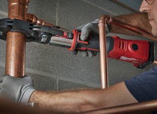 MILWAUKEE TOOL DESARROLLA NUEVAS MORDAZAS Y ANILLO DE PRENSA STREAMLINE ACR EN ASOCIACIÓN CON MUELLER STREAMLINE
