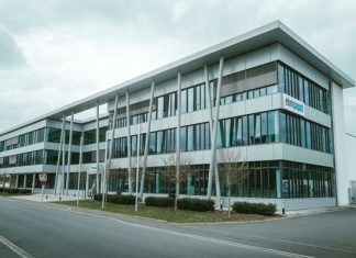 EBM-PAPST FIRMA UN ACUERDO PARA VENDER SU DIVISIÓN INDUSTRIAL DRIVE TECHNOLOGY A SIEMENS